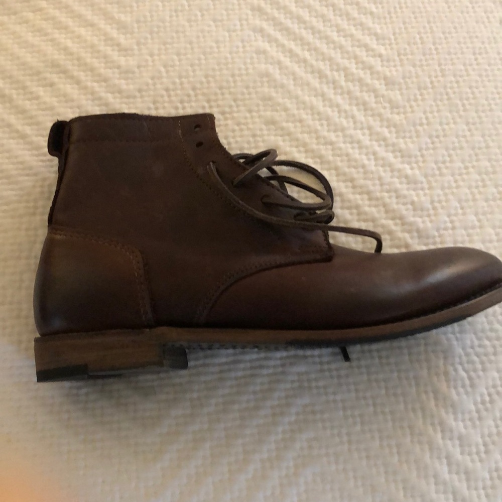 Women’s chukka boot